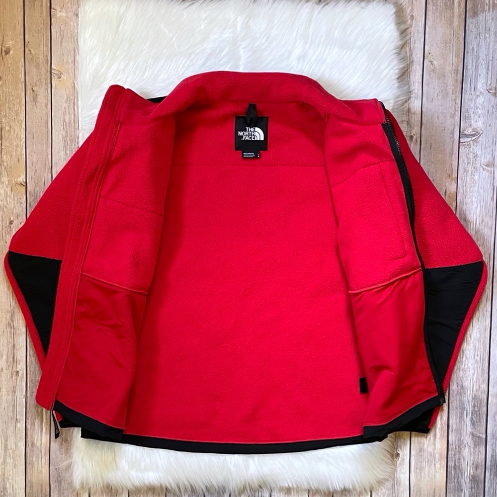 The North Face Men’s ‘95 Retro Denali Jacket - Picture 5 of 9